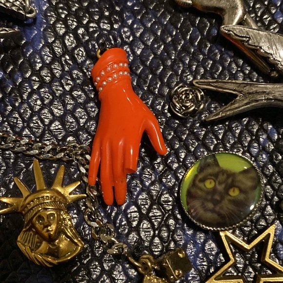 Marc Jacobs Wingman Embellished Blue/Black Python Print Leather Charm Tote - Picture 3 of 7